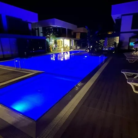 Yilmaz Dream Villa *