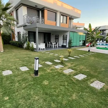 Yilmaz Dream Villa *