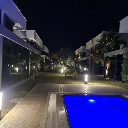 Yilmaz Dream Villa *